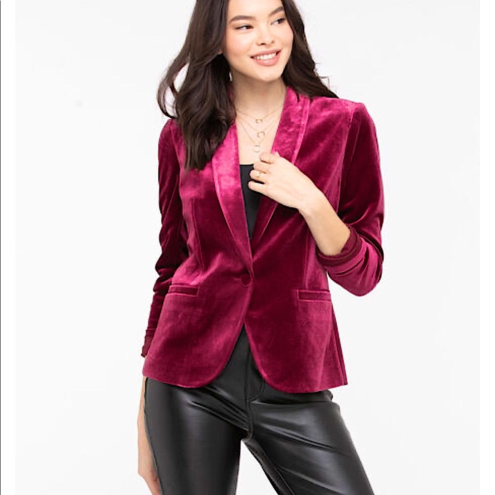 VELVET SINGLE BUTTON BLAZER - COLOR WINE